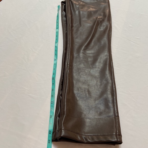 Abercrombie &Fitch The 90s Straight Faux Leather High Rise Pants Rich Br… - Picture 6 of 11